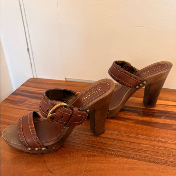 Coach Women's Tan Platform Heels - Picture 2 of 9